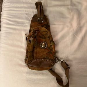 Montana west sling bag